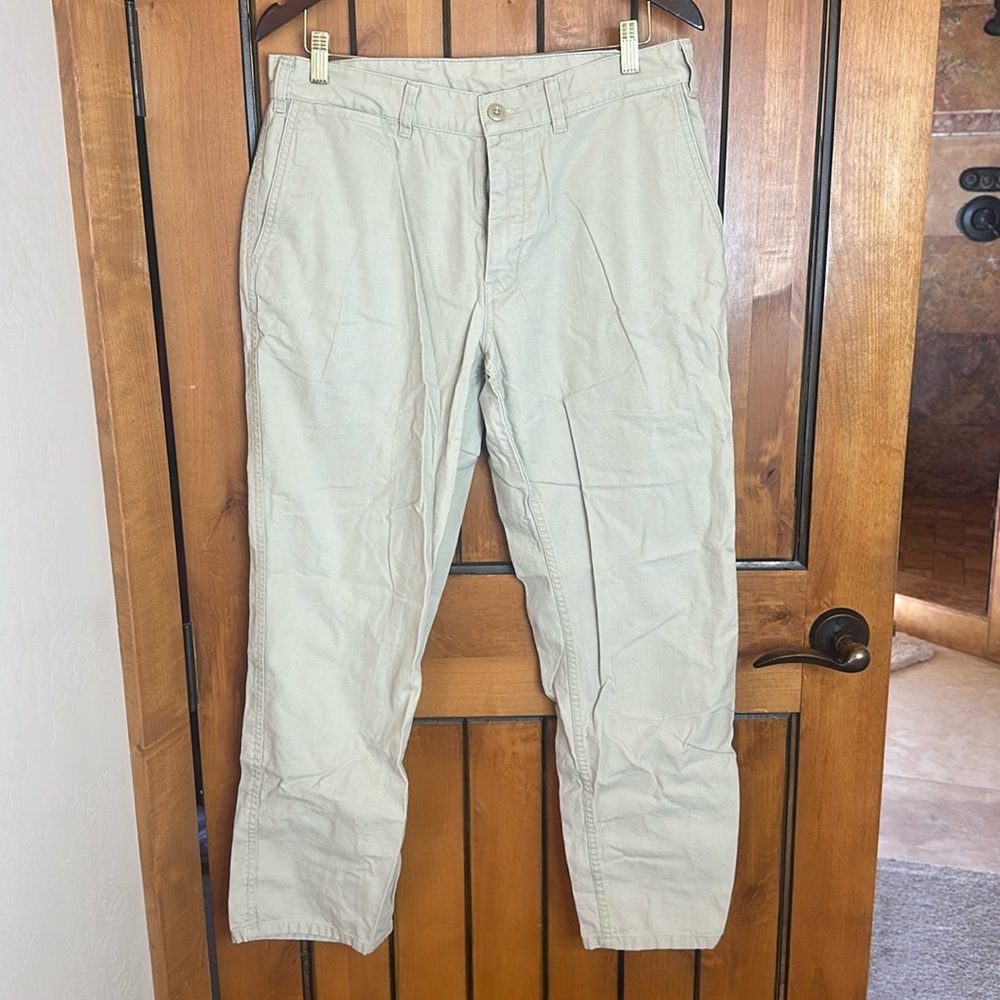 Patagonia khaki pants size 33 short